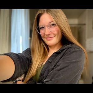 Meet your Posher, Mackenzie